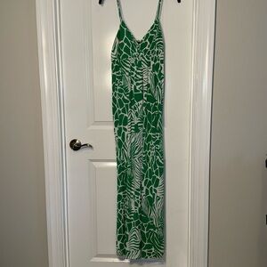 STAR VIXEN DRESS. Green and White print. Size Large.